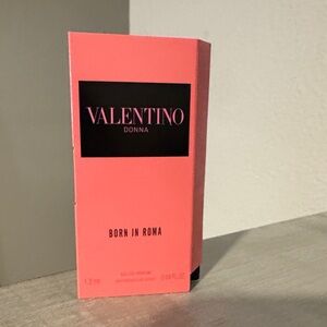 Sample-Valentino Donna Born in Roma Pink Box